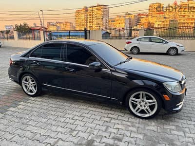 Mercedes-Benz C-Class 2011