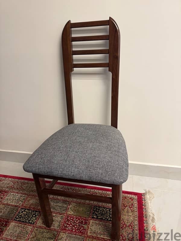 Used Dining chairs like new 1