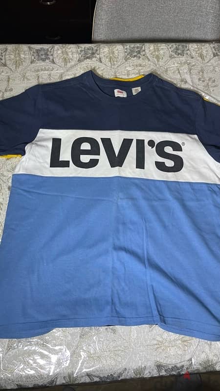 levis mens Tshirt size medium 0