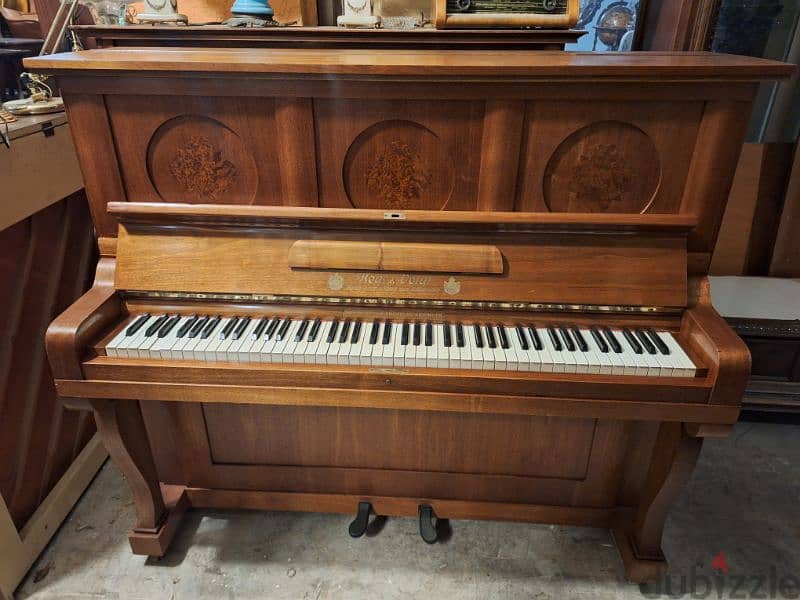 piano bogs voigt very good condition 3