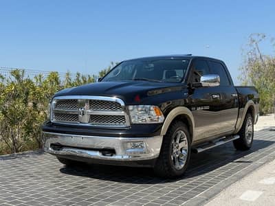 Dodge Ram LARAMIE 5.7 L TgF HEMI 1 Owner 85.000 km