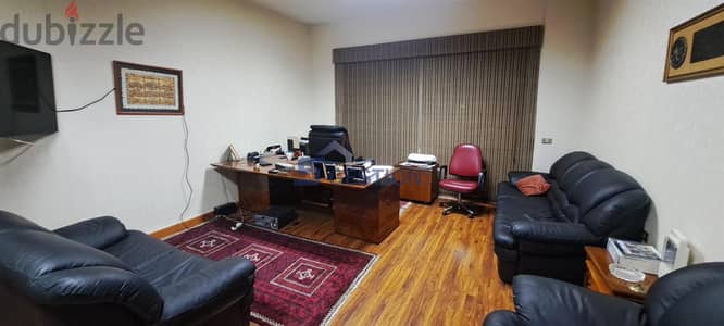 Office For Rent In Hamra | مكتب للإيجار في الحمرا