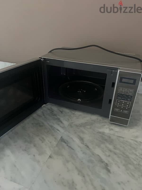 Microwave 0