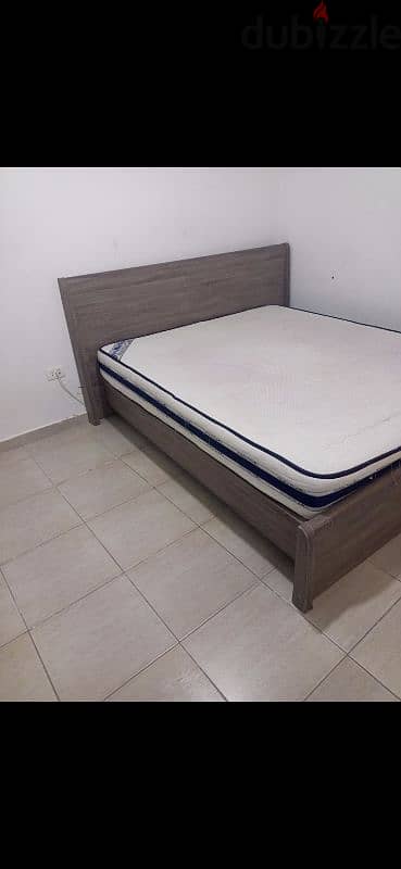 تخت مجوز مع فرشة king mattress اكسترا