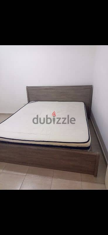 تخت مجوز مع فرشة king mattress اكسترا 1