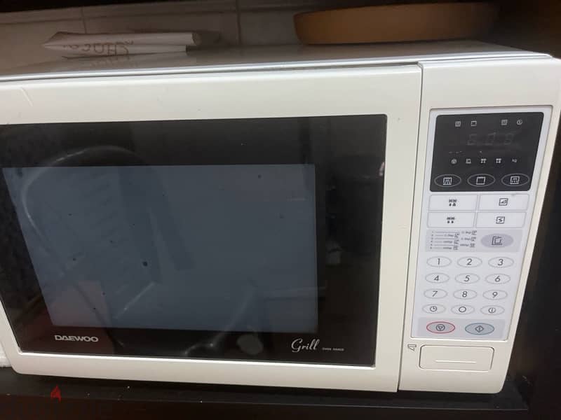 Fully Functional Digital Microwave + Grill Option 0