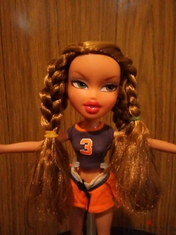 BRATZ PLAY SPORTZ -SLAMMIN SOCCER YASMIN Great MGA 1st edition doll=40 2