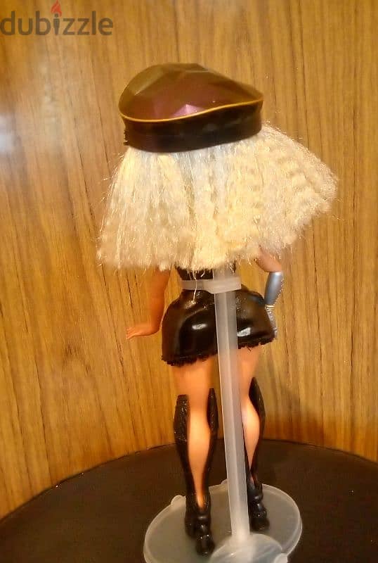 LOL REMIX ROCK SUPER SURPRISE OMG As new dressed doll+Boots+Own Hat=33 2