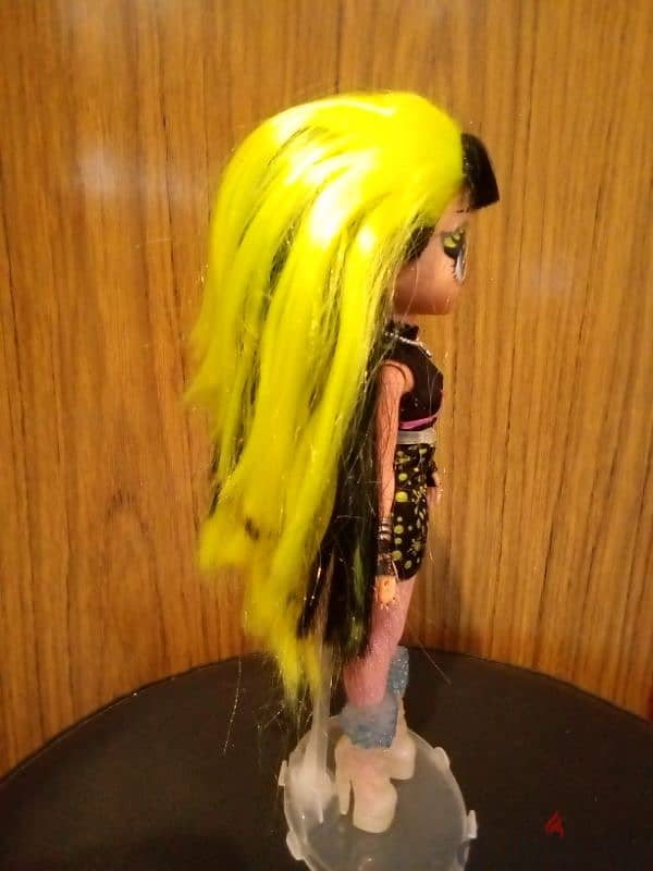 LOL OMG REMIX ROCK BHAD GIRL As new dressed good doll+Boots=30$ 3