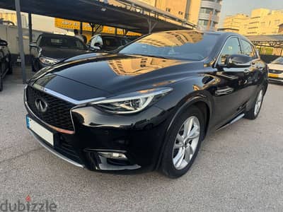 2017 Infiniti Q30 (Company source)