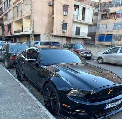 Ford Mustang 2010 look 2014