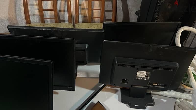 6 used desktops in 360$ 3