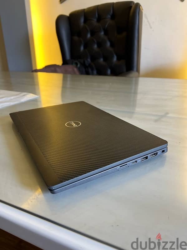 Dell Latitude 2