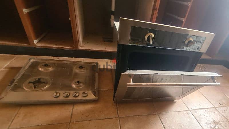 toilet seat and Built in Gas oven 60cm for sale 1