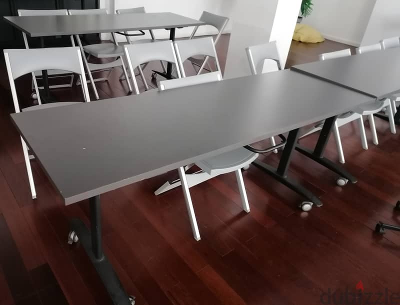 Grey Foldable rectangular tables 0