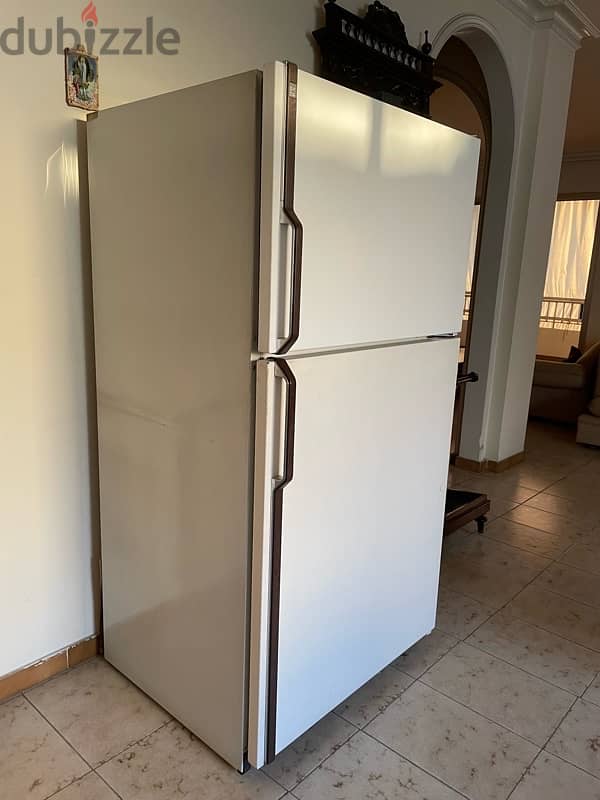 Refrigerator/Freezer 1