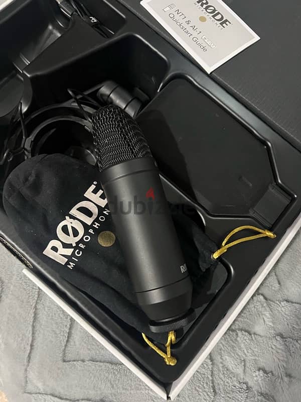 RODE NT1-A Complete Studio Kit + AI-1 Interface 7