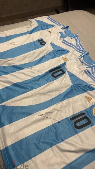 LIONEL MESSI SIGNED SHIRTS قميص ليونيل ميسي الموقع