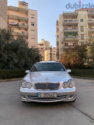 Mercedes-Benz C-Class 2004