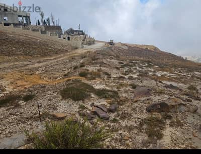 land in zaarour area