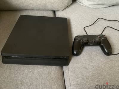 Play Station 4 slim