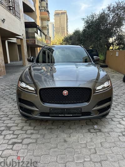 Jaguar F-pace 35t V6 2017 gray on black (clean carfax)