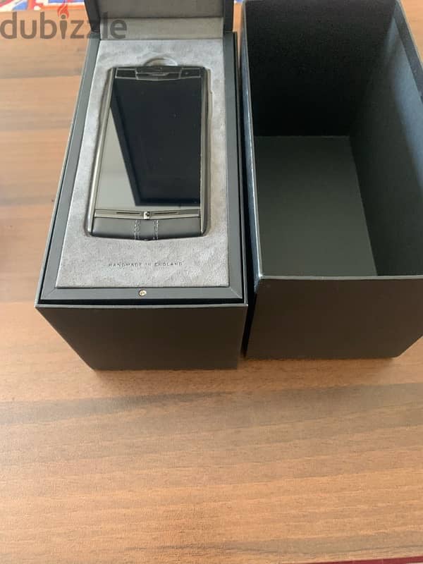 Vertu model : Signature Touch -Pure jet calf leather luxury phone 3