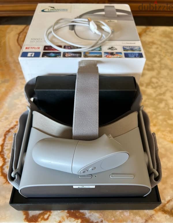 VR Oculus GO (Like New) 1