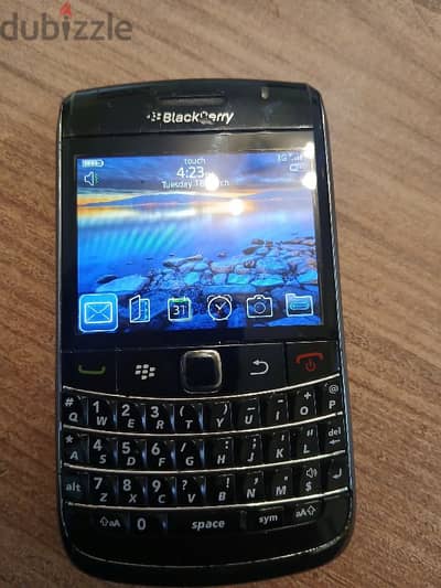 blackberry bold