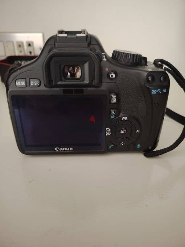 Canon EOS 550D DSLR camera with 18-55mm lens 2