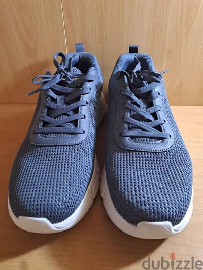 Skechers shoes, size 44 (10.5)