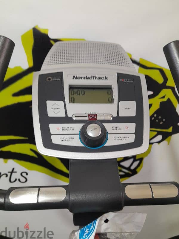 heavy duty nordictrack elliptical used like new 6