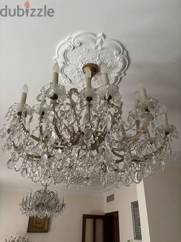 Chandelier 0