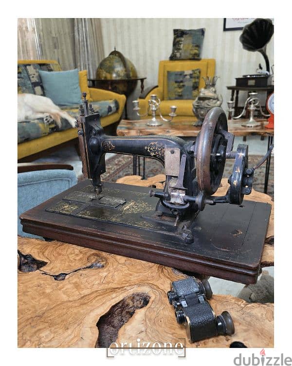 Vintage sewing machine مكنة خياطه انتيك 2