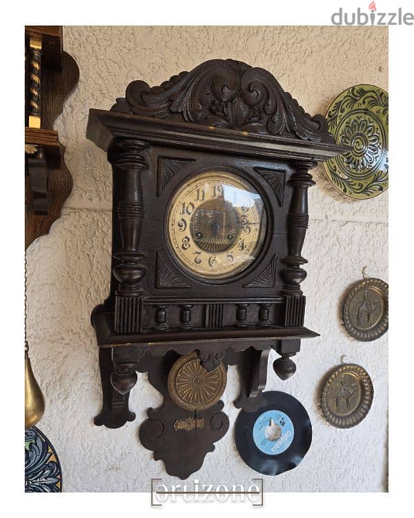 antique wall clock 2