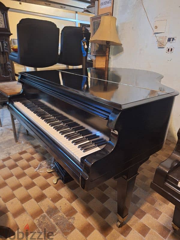 piano baby grand Germany lauberger gloss black colour beautiful sound 8