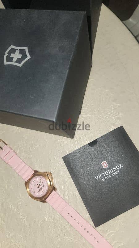 victorinox swiss army watch UNHCR 1