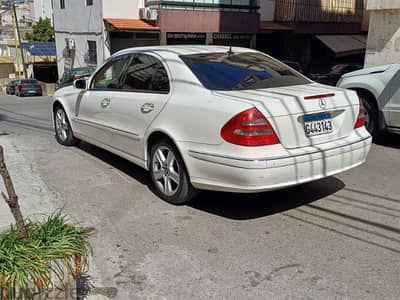 Mercedes-Benz E-Class 2003