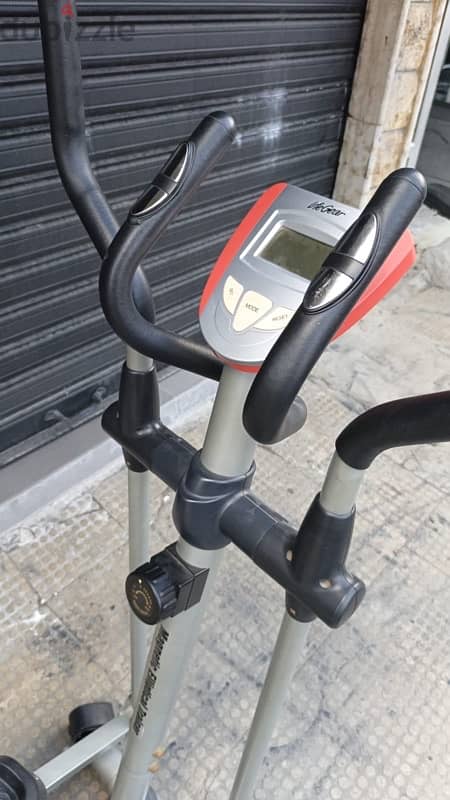 elliptical bike like new lifeGear 1