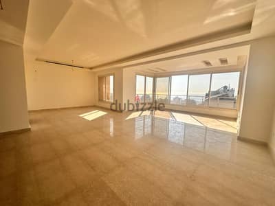 Sea View Apartment For Sale in Ramlet Al-Baydahشقة مطلة على البحر