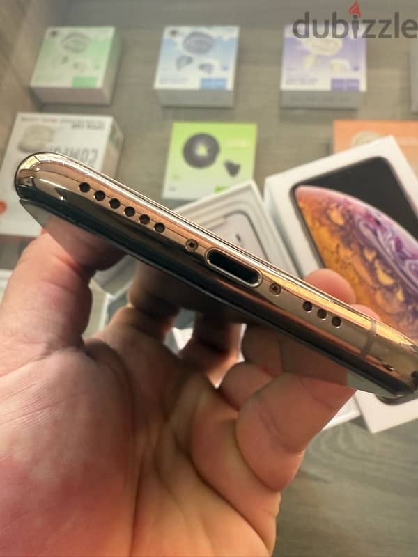 Iphone XS 256gb 4