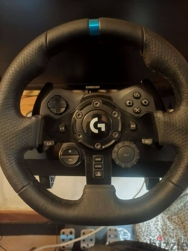 Logitech G923 PS5 Steering Wheel with Box 1