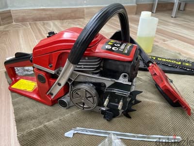 Chainsaw Power line 65$ superior condition