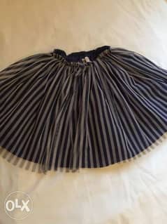 Nice skirt from H and M store Size 7-8Y 0