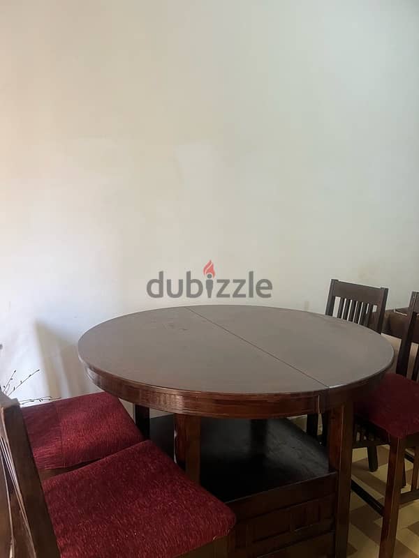 dining table with chairs 0