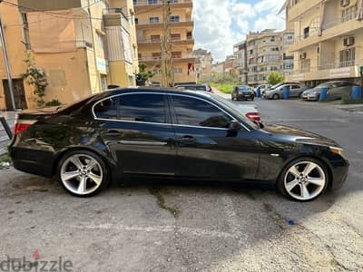 BMW 5-Series 2004