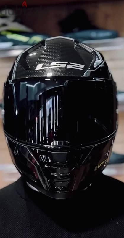 LS2 HELMET CARBON FIBER 1