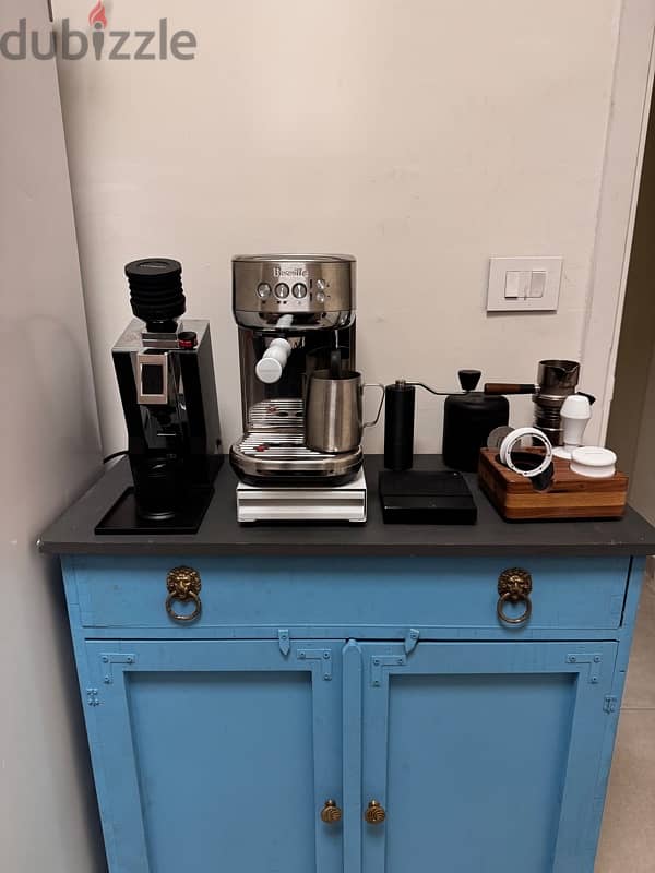 Coffee Bar consisting of a Coffee Machine and an all Purpose Grinder 0