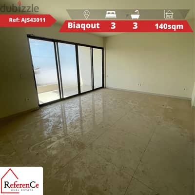 Apartment for sale in Biaqout شقة للبيع في بياقوت