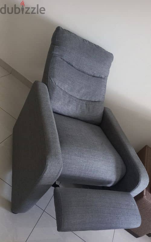 Recliner Chair 1